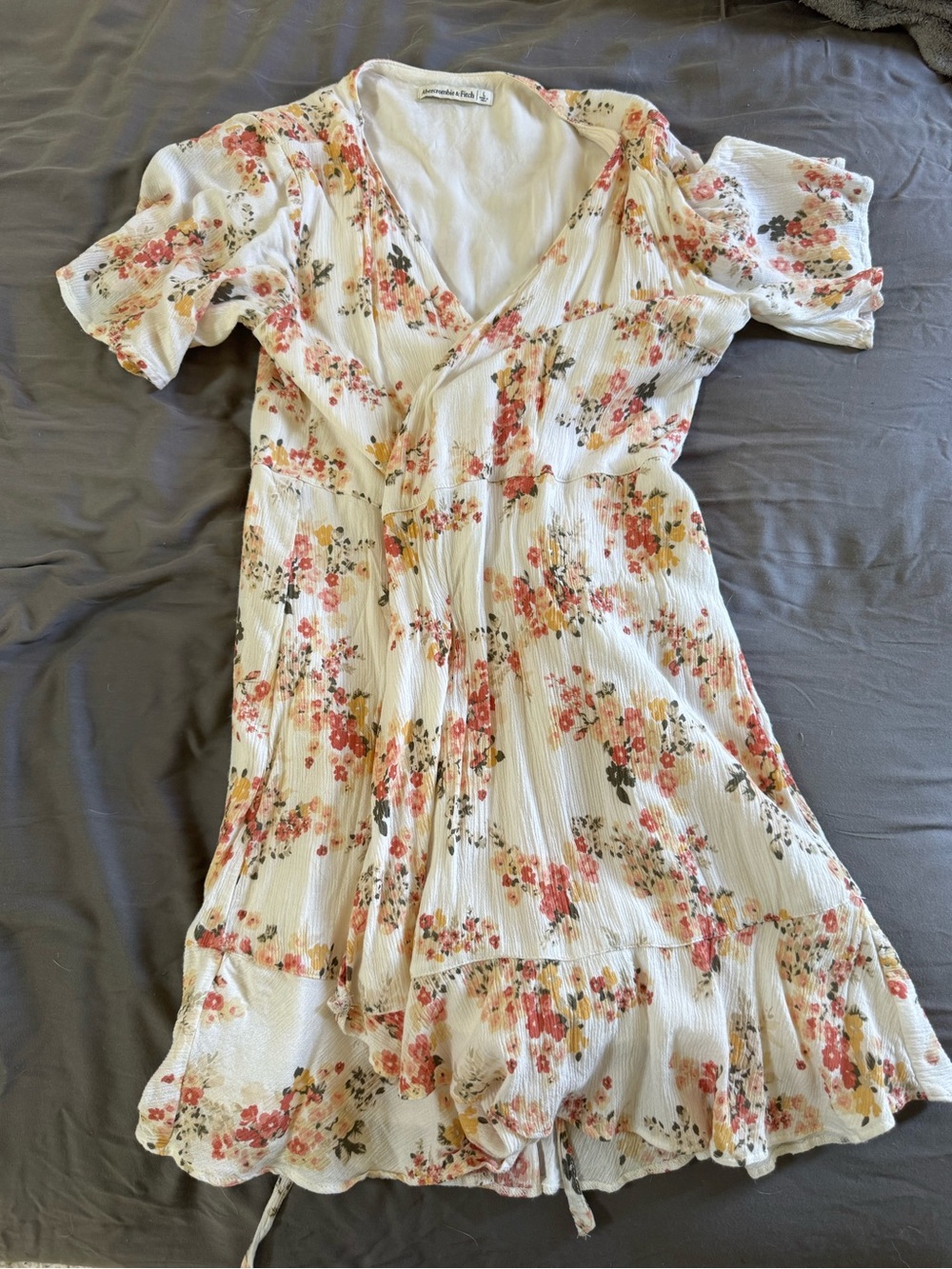 Abercrombie V-Neck Short Sleeve Wrap Dress - White with Pink & Peach Floral